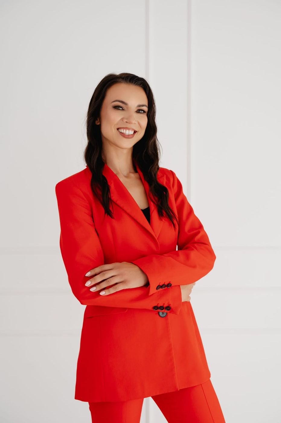 Ilona Bajorek w czerwonej marynarce